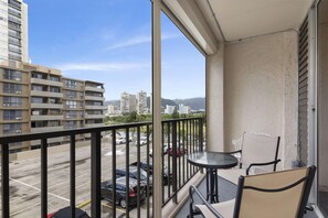 Property grounds - 8th Fl Fairway Villa | Pool | AC | Parking (Honolulu)