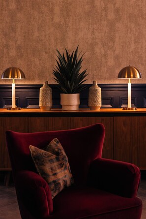 Interior - The Royal Bell (Bromley)