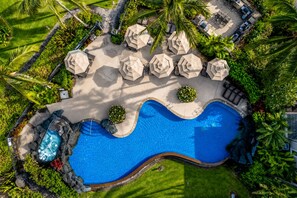Outdoor pool, free cabanas, pool umbrellas - Fairway Villas Waikoloa Resort by KBM (Waikoloa)