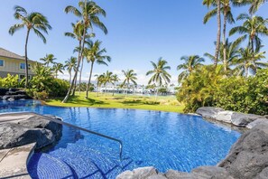 Front of property - Fairway Villas Waikoloa Resort by KBM (Waikoloa)