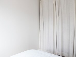 1 bedroom, iron/ironing board, WiFi, bed sheets - Bright 2-room in the 15th (Paris)