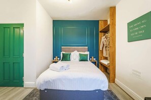 1 chambre, lit parapluie, Wi-Fi, draps fournis