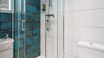 Een douche, een haardroger