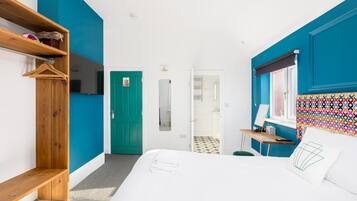 1 bedroom, travel crib, WiFi, bed sheets
