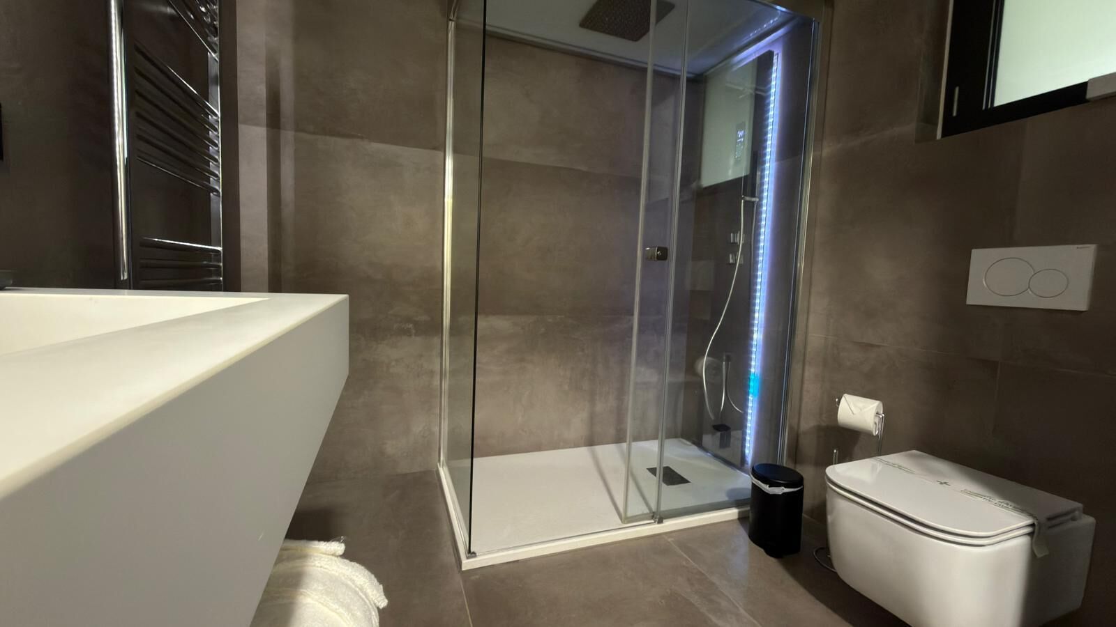 Familien-Suite | Badezimmer