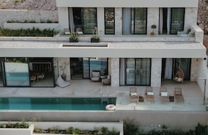 Outdoor pool - Lithos villa by Elements villas (Kokkino Chorio)