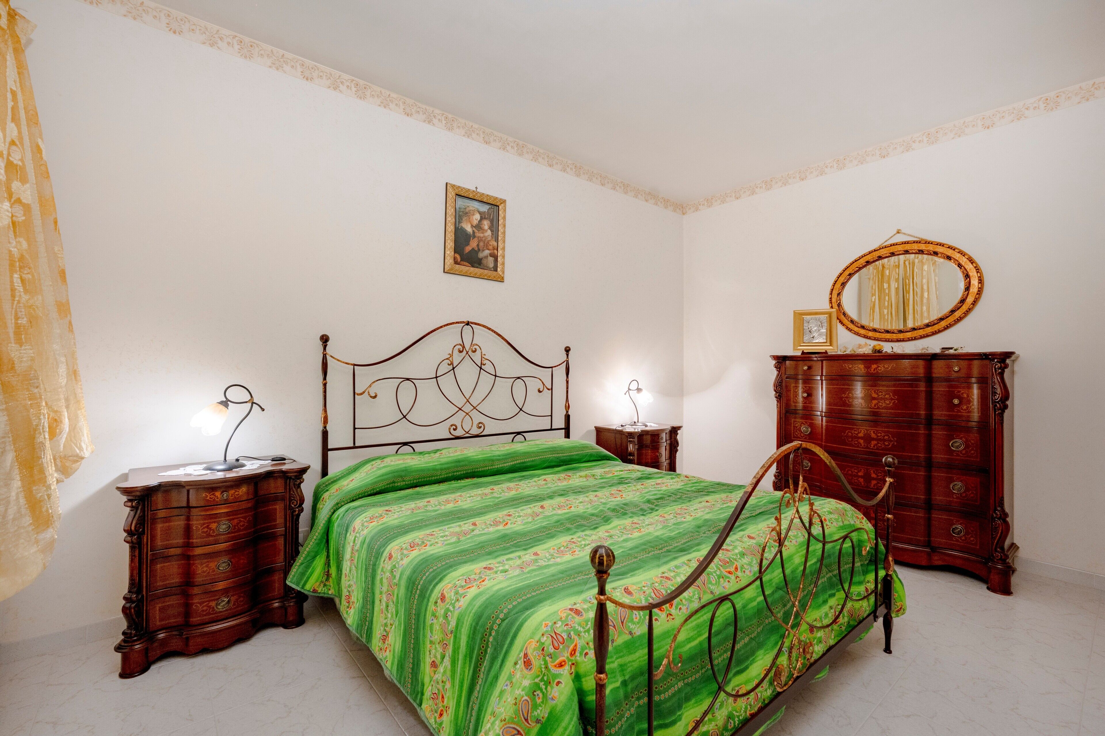 2 bedrooms, bed sheets