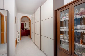 Interior - Apartment 'Alberobello Relax' with Balcony and Air Conditioning (Alberobello)