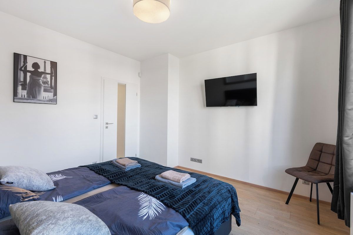 Desk, soundproofing, iron/ironing board, travel cot