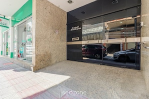 Basic Apartment | Exterior detail - 3BR Fully Equipped apt in Floripa Dma0901 (Florianópolis)