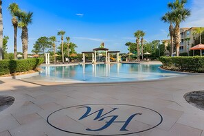 Outdoor pool, a heated pool - Windsor Hills 5BR ☆ 5min to Disney + Pool (Kissimmee)