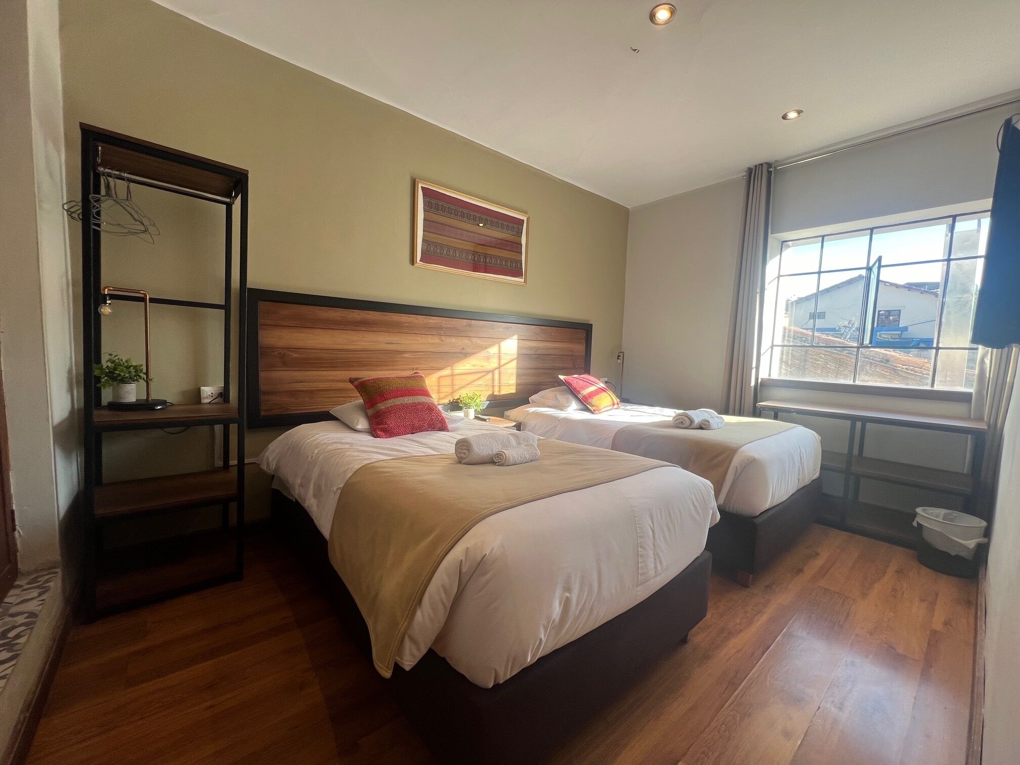 Egyptian cotton sheets, premium bedding, free WiFi