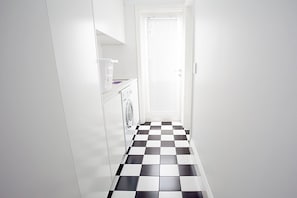 Interior - Chic and Characterful Studio Apartment (Lewisham)