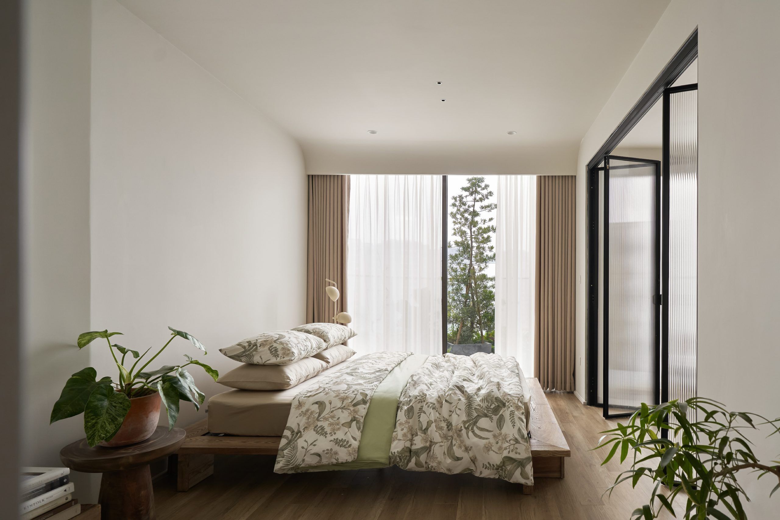 Artículos del minibar gratis y decoración personalizada 