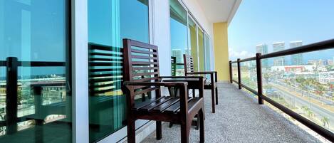 Panoramic-Apartment | Balkon