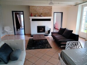 Living area - Ideal for a large family, authentic Landes house, pets welcome (Biscarrosse)