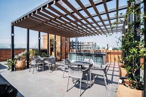 Outdoor dining - Cozy Hideaway in Torre Luum (Guadalajara)