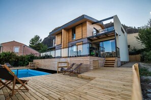 Exterior - Mountain-view eco-friendly cottage (Marcoux)