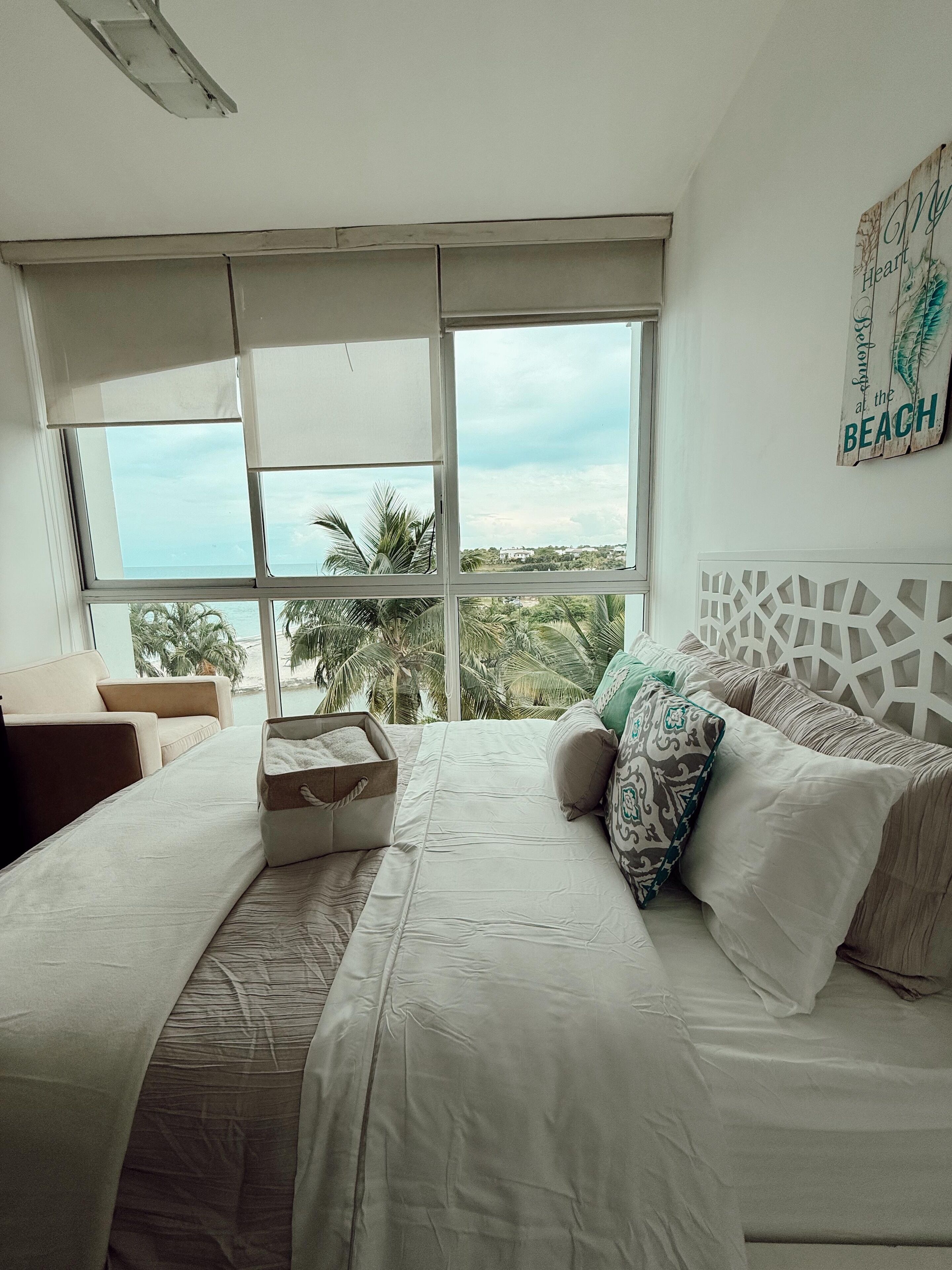 3 chambres, fer et planche à repasser, Wi-Fi gratuit, draps fournis