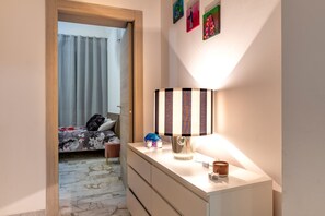 1 bedroom, WiFi, bed sheets - Adua Luxury Apartment with Sea View, Wi-Fi and Air Conditioning (Taranto)