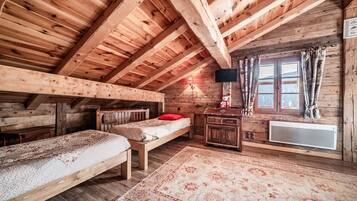 4 Schlafzimmer, Bügeleisen/Bügelbrett, WLAN