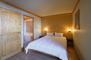 5 bedrooms