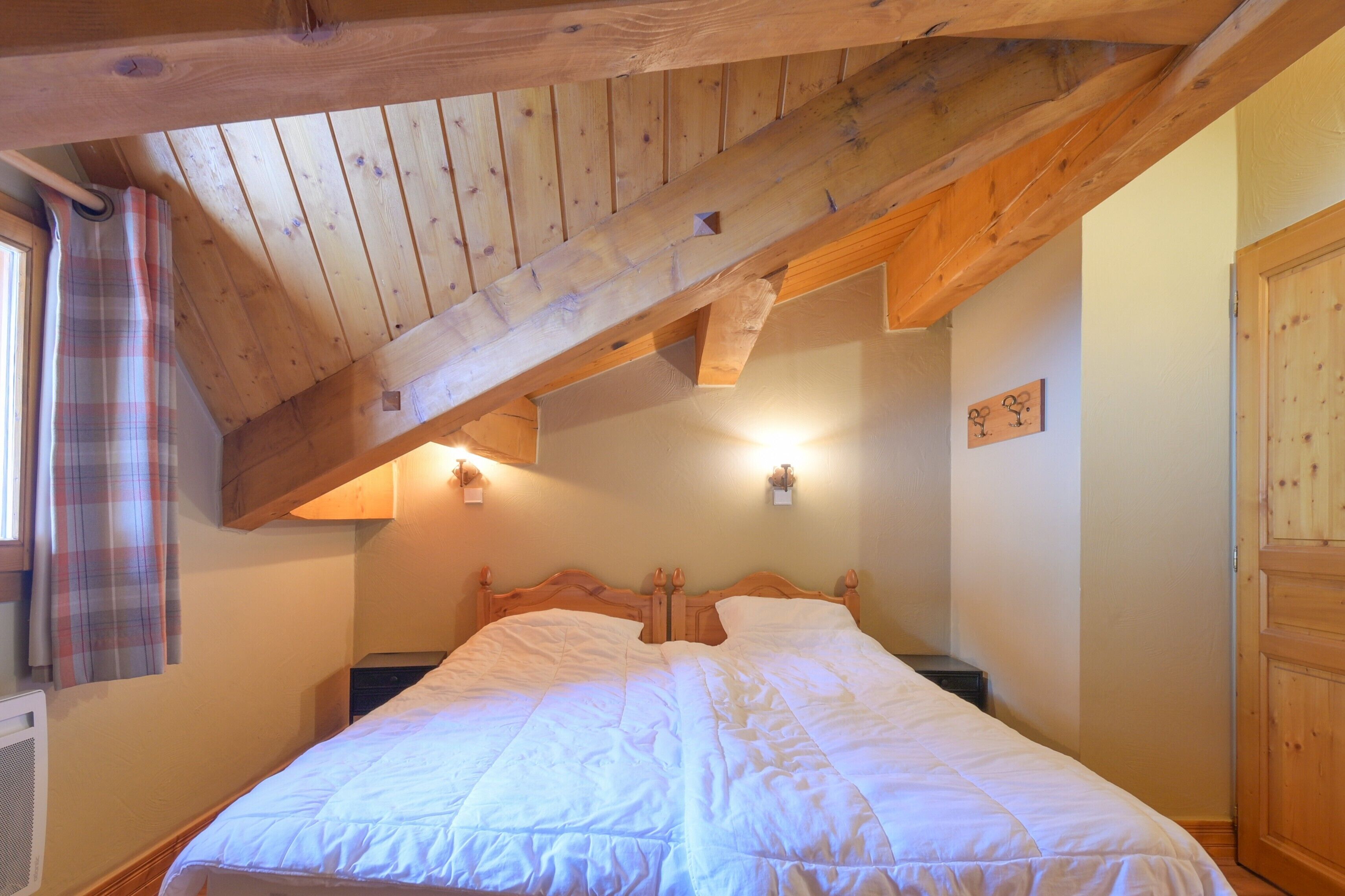 5 bedrooms