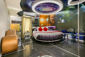 1 makuuhuone, työpöytä, ilmainen Wi-Fi, vuodevaatteet