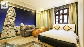 1 bedroom, desk, free WiFi, bed sheets