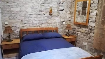 Iron/ironing board, WiFi