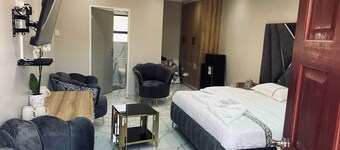 Crown Palace Guest House