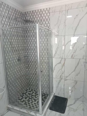 Deluxe Single Room, Non Smoking | Iron/ironing board, free WiFi - Crown Palace Guest House (Pretoria)
