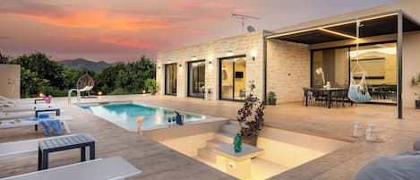 Luxury-Villa, Gartenblick | Eigener Pool