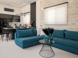 Interior - PanStel - Villa Solene with private pool (Chania)