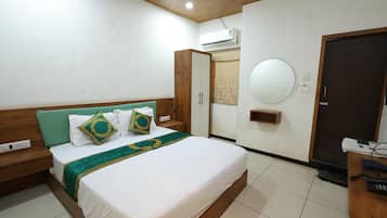 Phòng Deluxe | Bàn, truy cập Internet không dây miễn phí