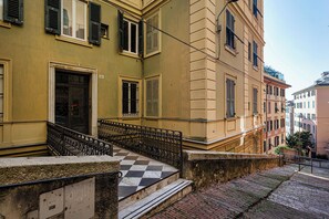 Property entrance - The Designer's Flat by Wonderful Italy (Genoa)