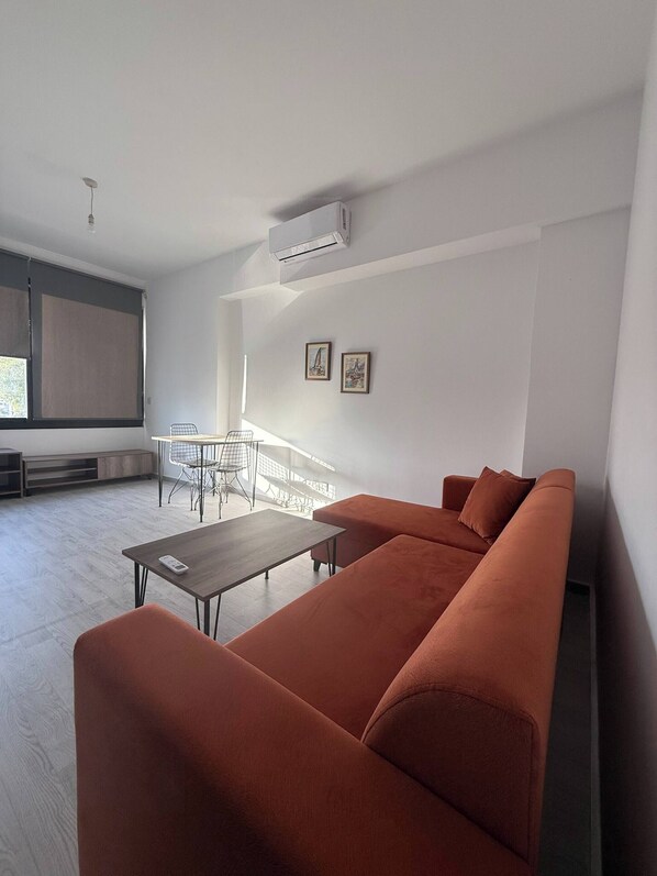 Sınıflandırılmamış resim, 13 üzerinden 1, düğme