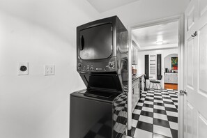 Interior - Vibrant Covina Home (Covina)