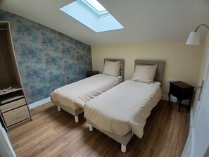 2 chambres, fer et planche Ă repasser, Wi-Fi gratuit, draps fournis