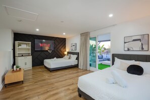 5 bedrooms, iron/ironing board, WiFi, bed sheets