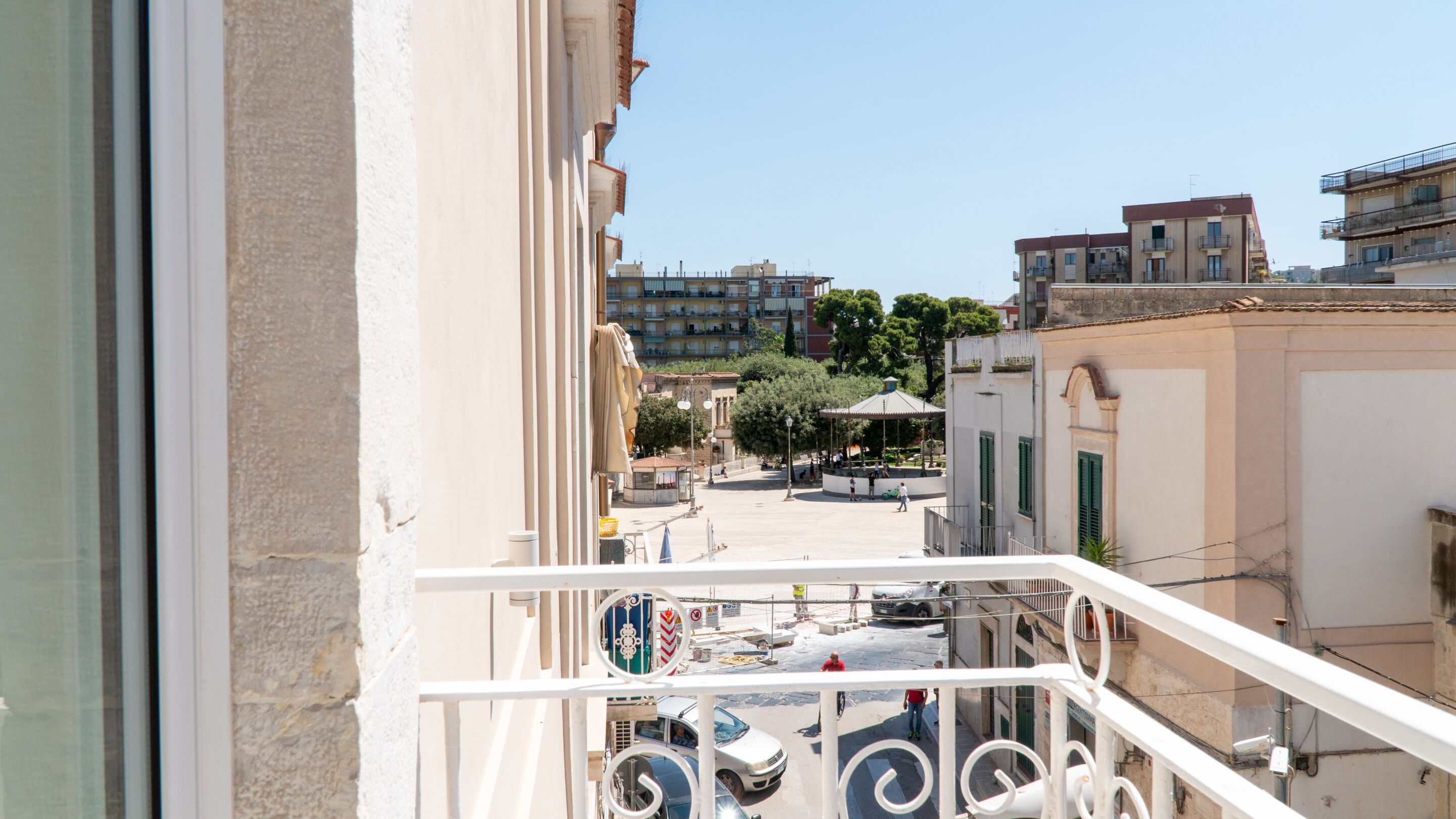 Suite, Ensuite | Balcony view