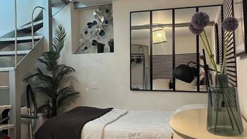 1 bedroom, iron/ironing board, travel cot, WiFi