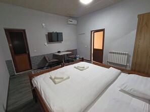 标准双人房, 1 张双人床 | 遮光窗帘、隔音、熨斗/熨板、免费 WiFi