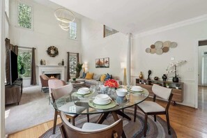 Dining - Chic Metro Family Stay / High Ceiling / Game Room (Lawrenceville)