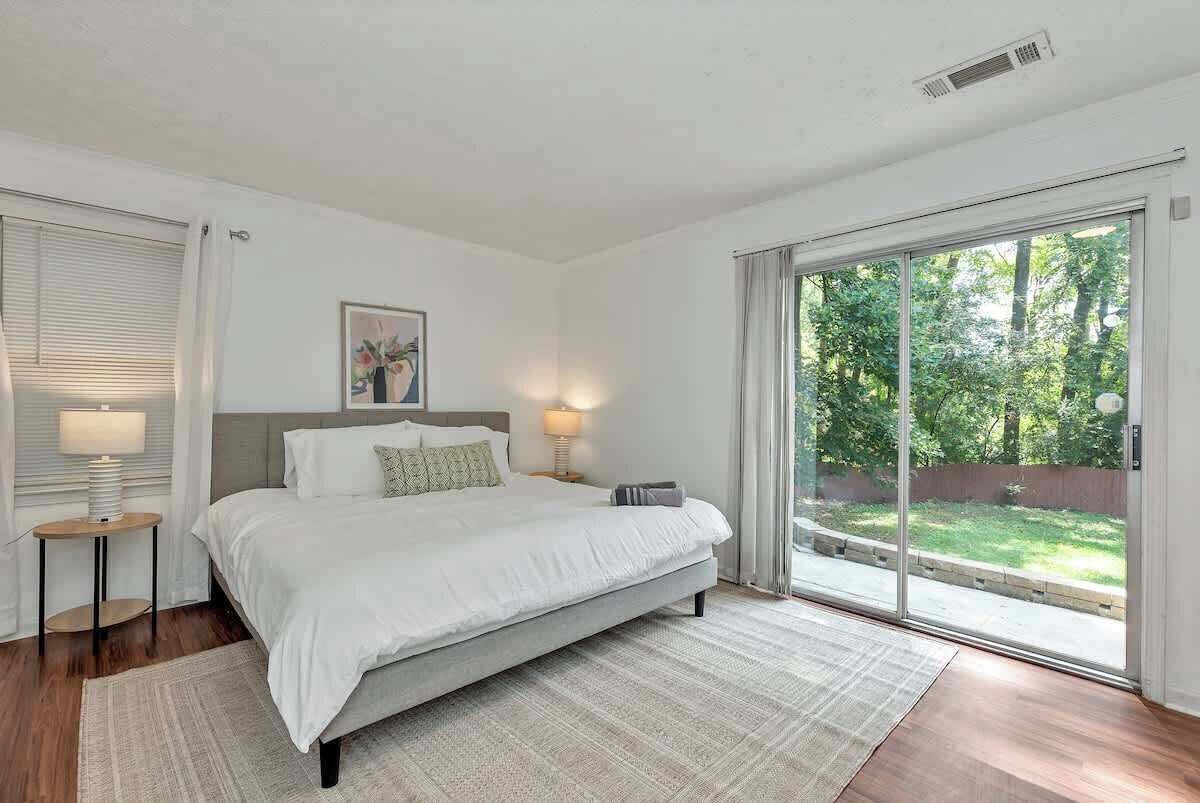 6 多  间卧室、熨斗/熨衣板、旅行婴儿床、WiFi