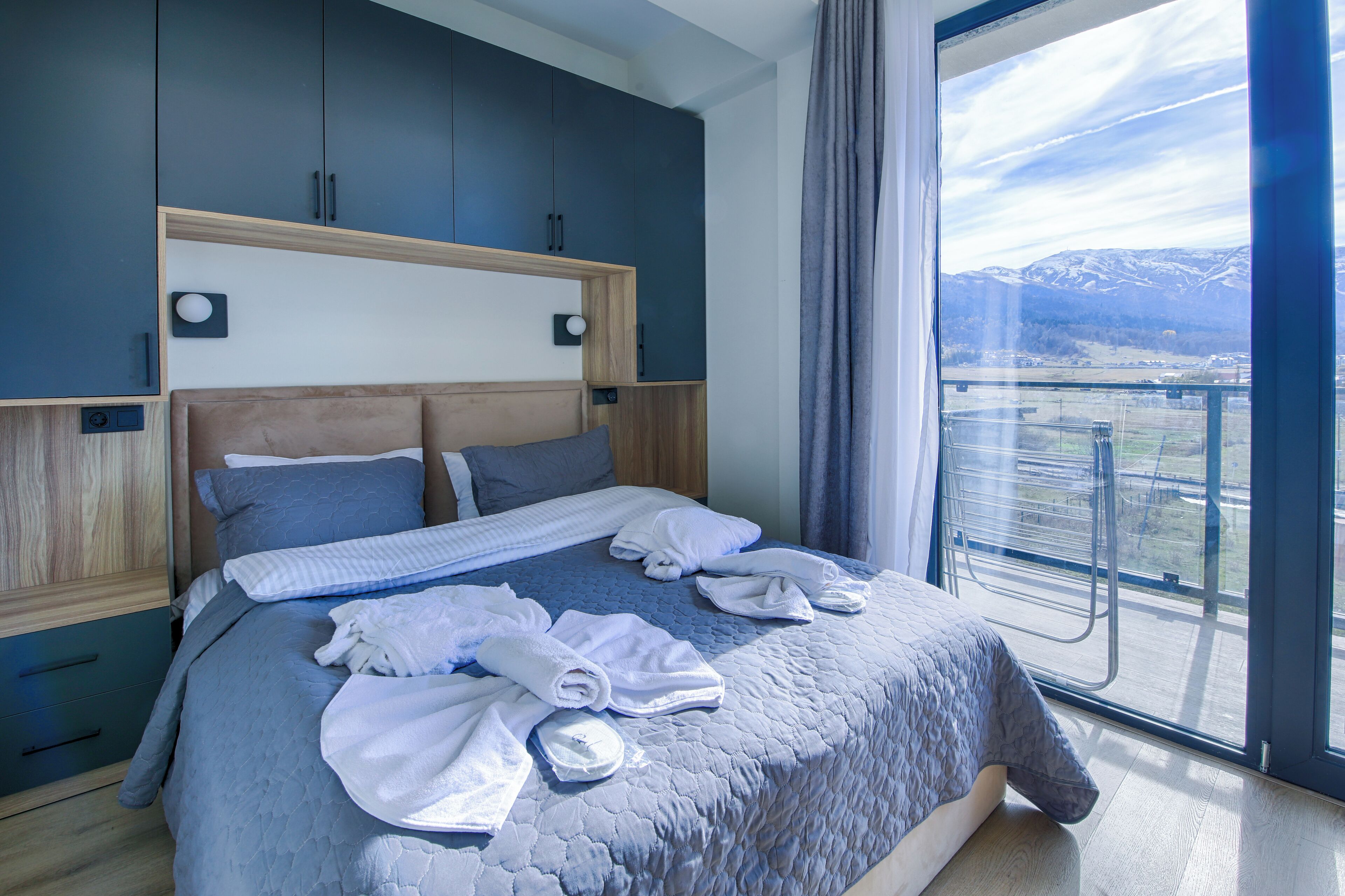 Appartement Confort, balcon, vue montagne