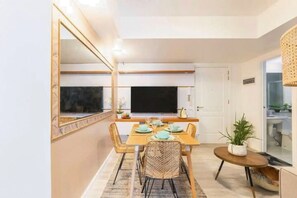 Dining - Adams'Crib Apartment 2BR by Azure Residences Near Manila International Airport (Parañaque)