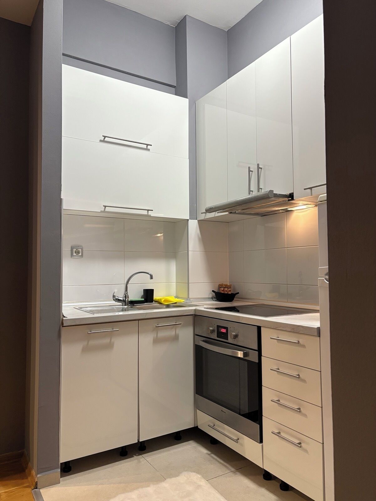 電子レンジ、オーブン、コンロ