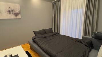 Bügeleisen/Bügelbrett, WLAN, Bettwäsche