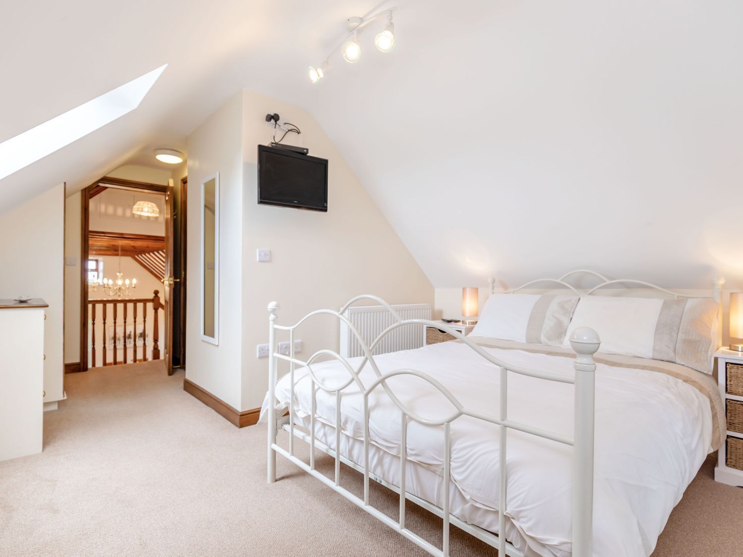 2 多间卧室、特色装修、特色家居、免费 WiFi